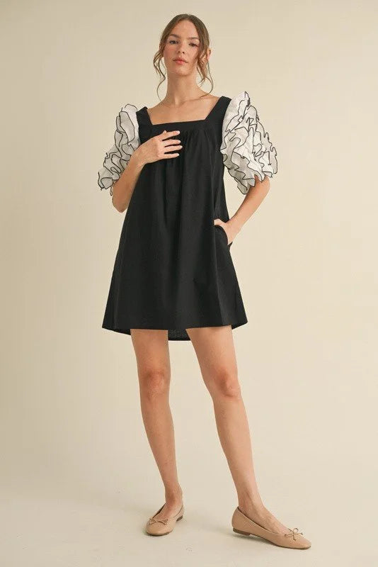 Large Ruffle Puffed Sleeves Dress