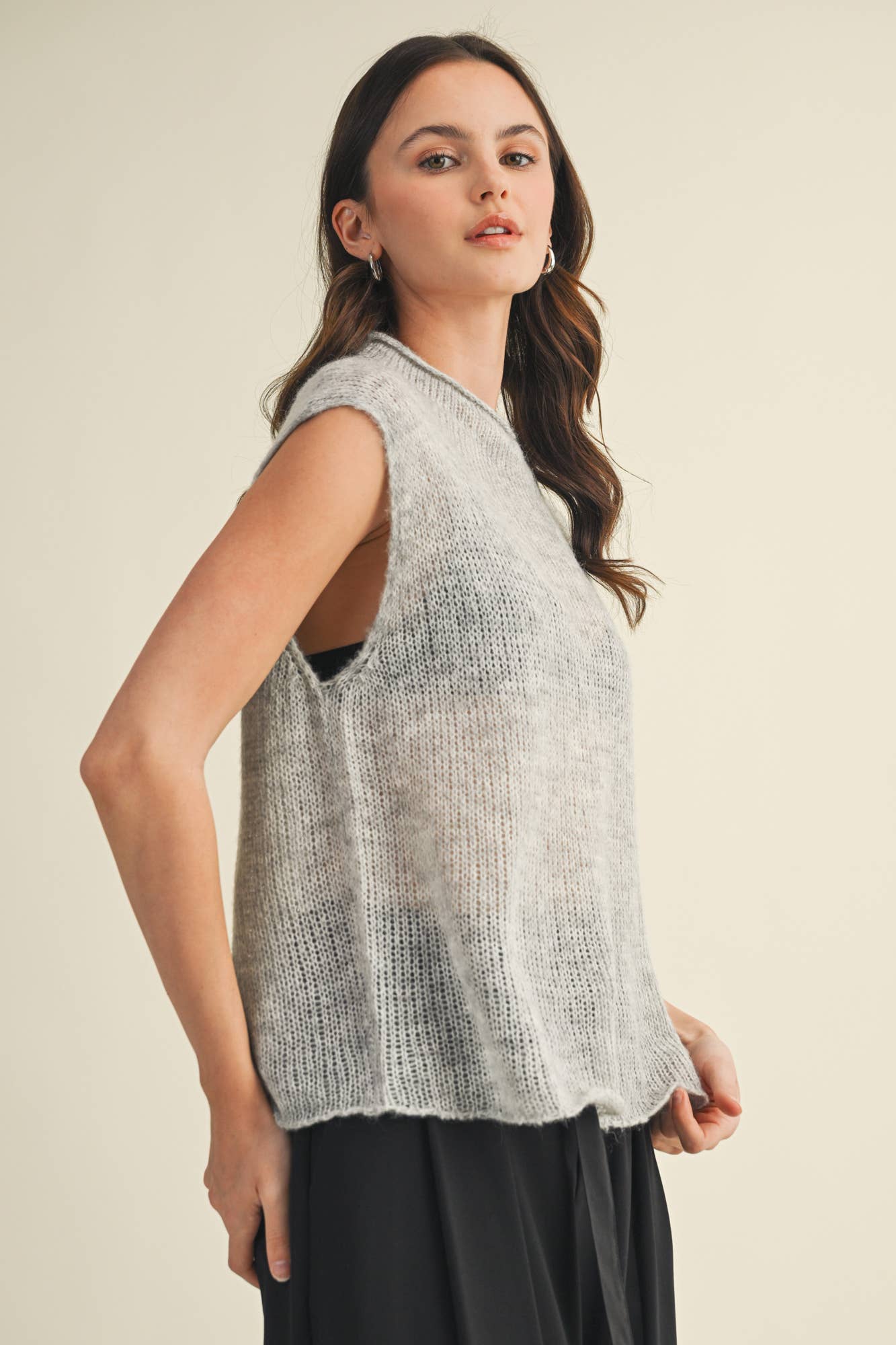 Sleeveless Sweater Top (Grey)