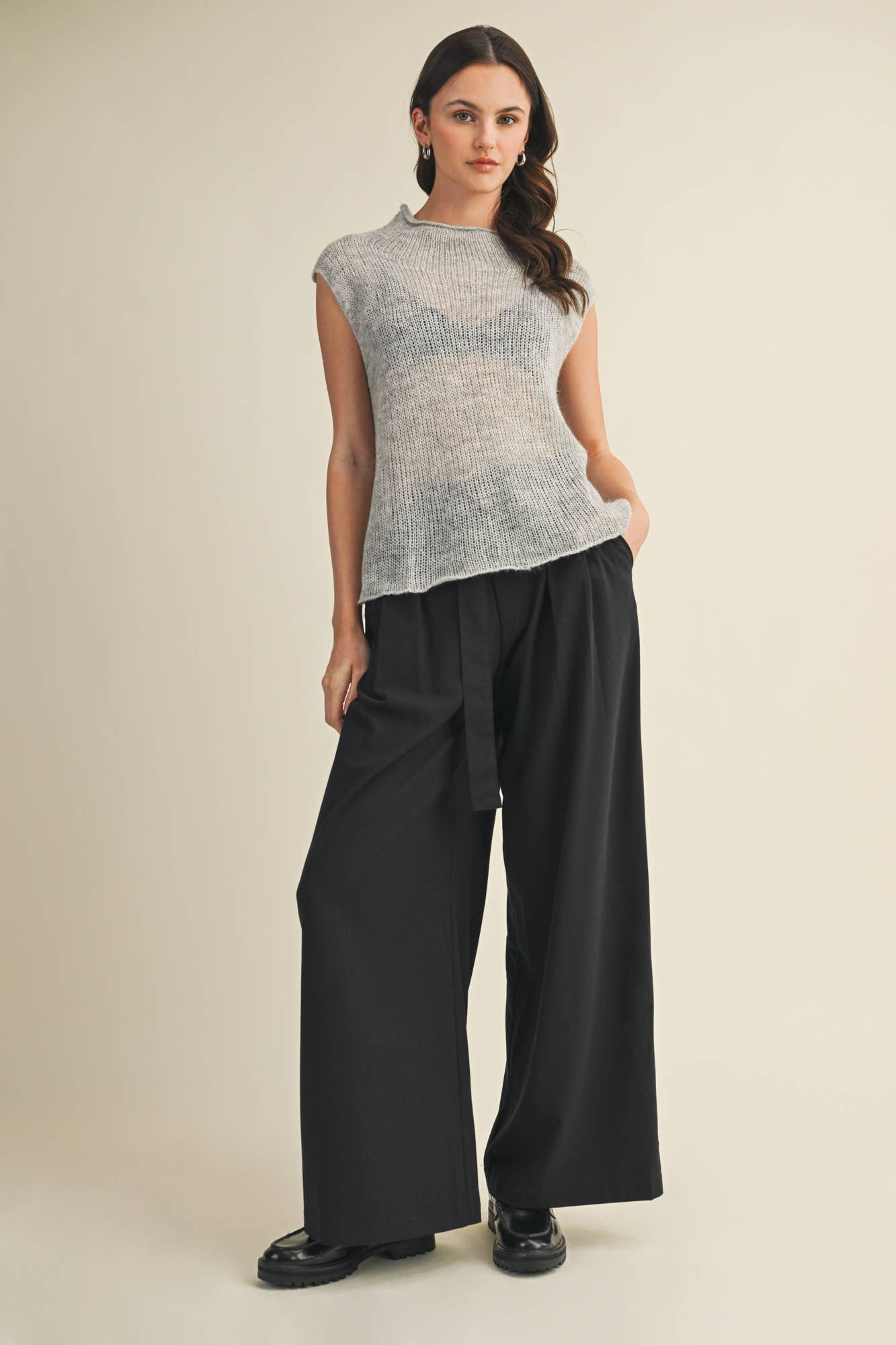 Sleeveless Sweater Top (Grey)