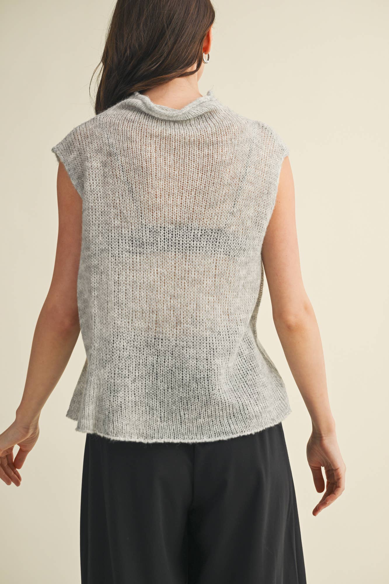 Sleeveless Sweater Top (Grey)